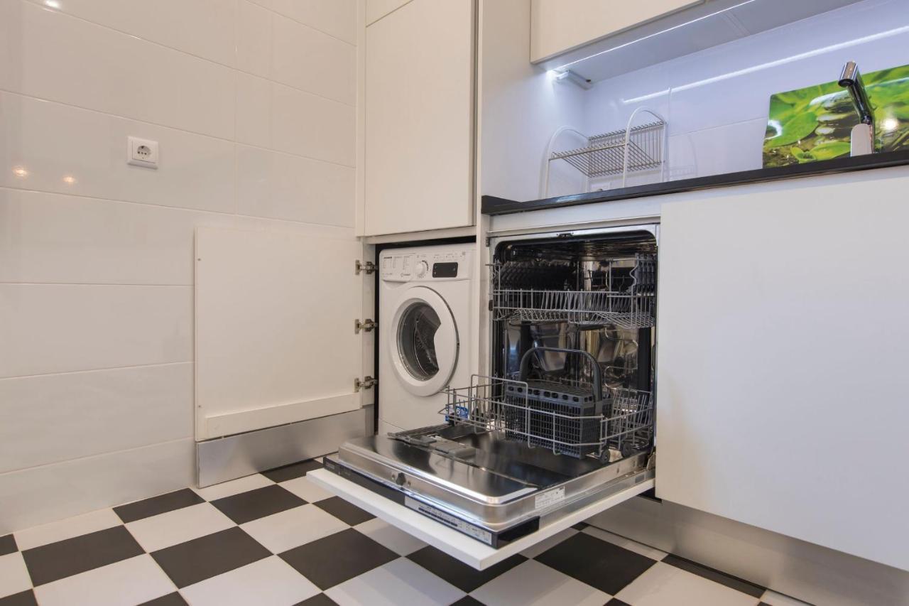 Lovelystay - Bairro Alto Terrace Wonder ลิสบอน ภายนอก รูปภาพ